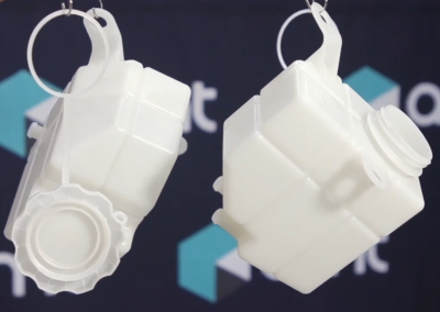 Componentes impresos en 3D antes de vaporizado con AMT SF100, acabado sin tratar en Navarra España